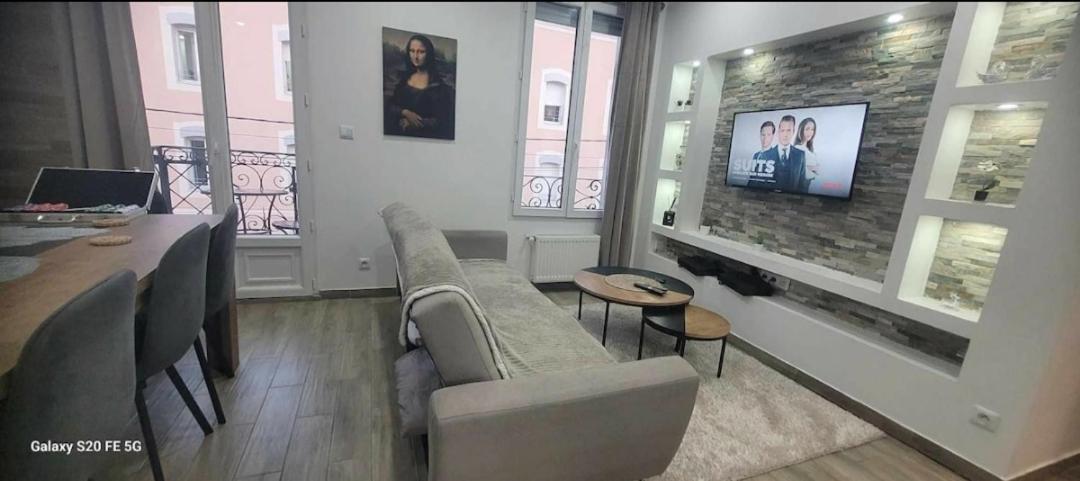 Les Suite Appartement A Chalon Sur Saone Chambre photo
